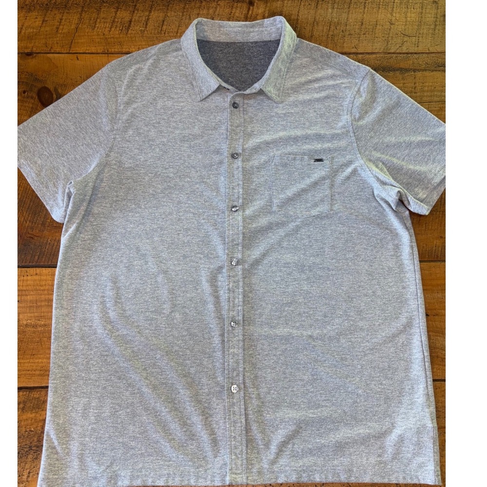 Vuori Mens Gray Ace Short Sleeve Button Down Shirt Pocket Logo Stretch XXL